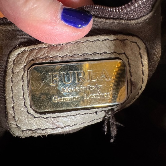 Furla Ostrich Embossed Leather Hobo Shoulder Bag Taupe Gold Zip - Picture 10 of 11